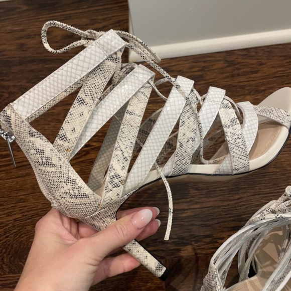 Banana Republic Heels - Picture 4 of 6